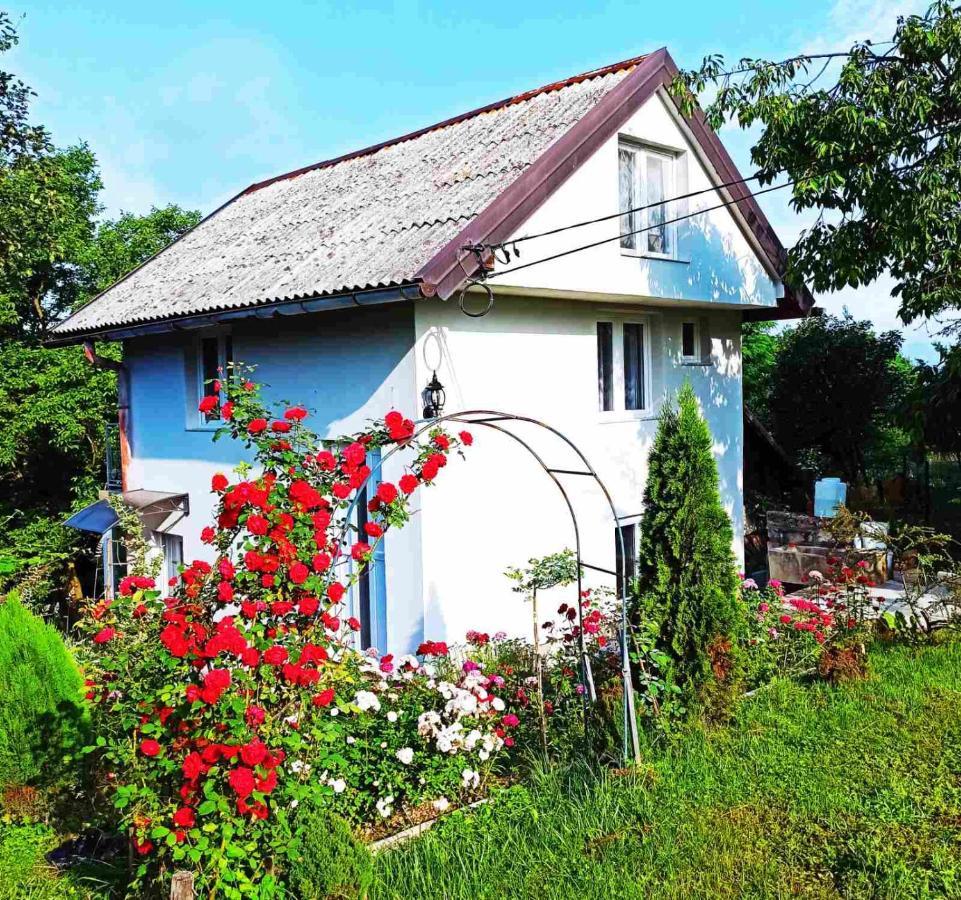 Guest House Bee Visoko Buitenkant foto