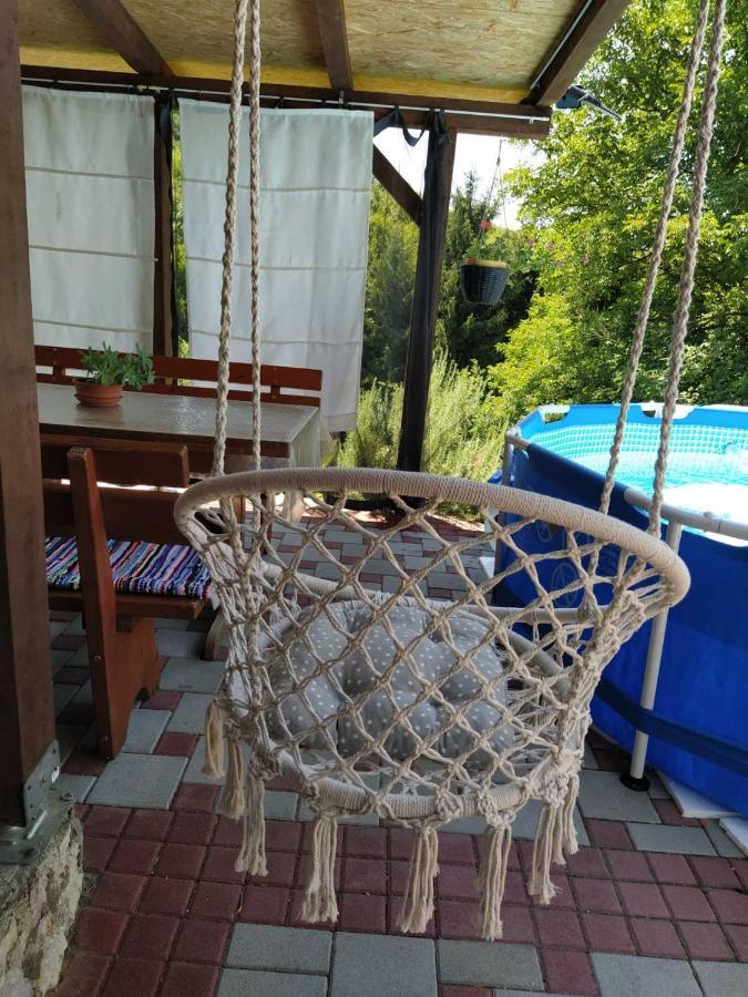 Guest House Bee Visoko Buitenkant foto